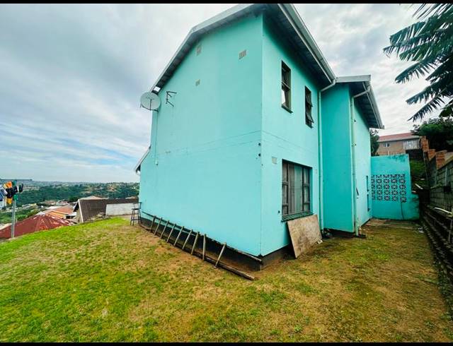 3 BEDROOM HOUSE FOR SALE IN UMLAZI Z